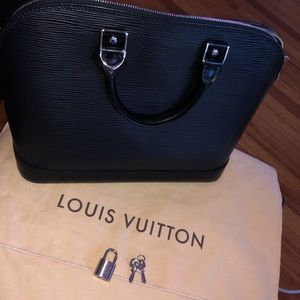 Louis Vuitton Alma PM